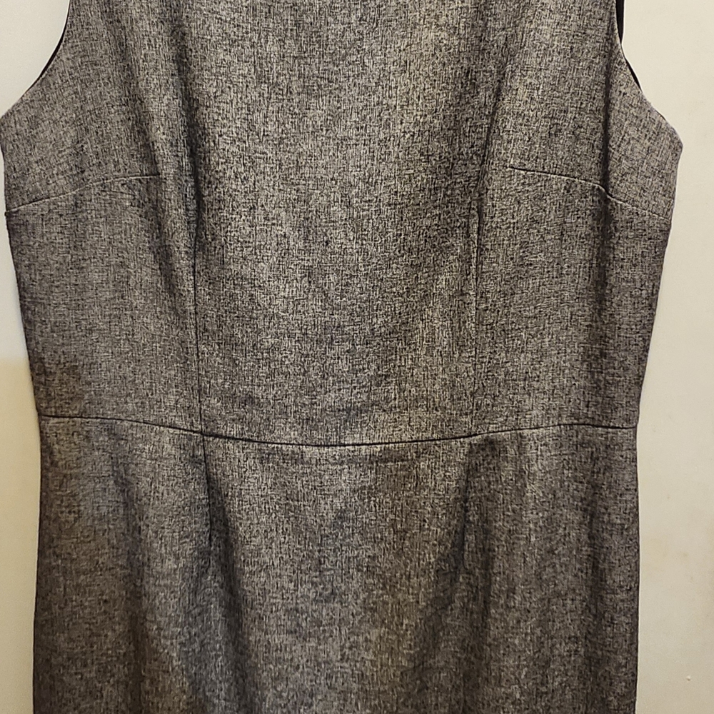 Elegant Gray Sleeveless Dress